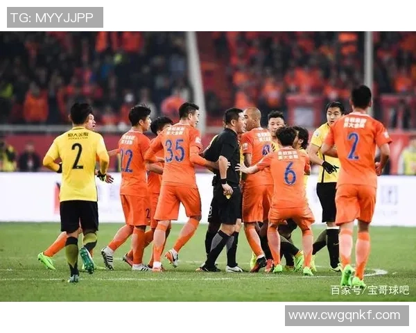 2015年中超经典对决广州恒大与山东鲁能的精彩瞬间回顾